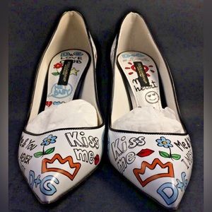 Dolce & Gabbana White Leather Lori Doodle Print Pumps Womens Size EUR 36M $1150